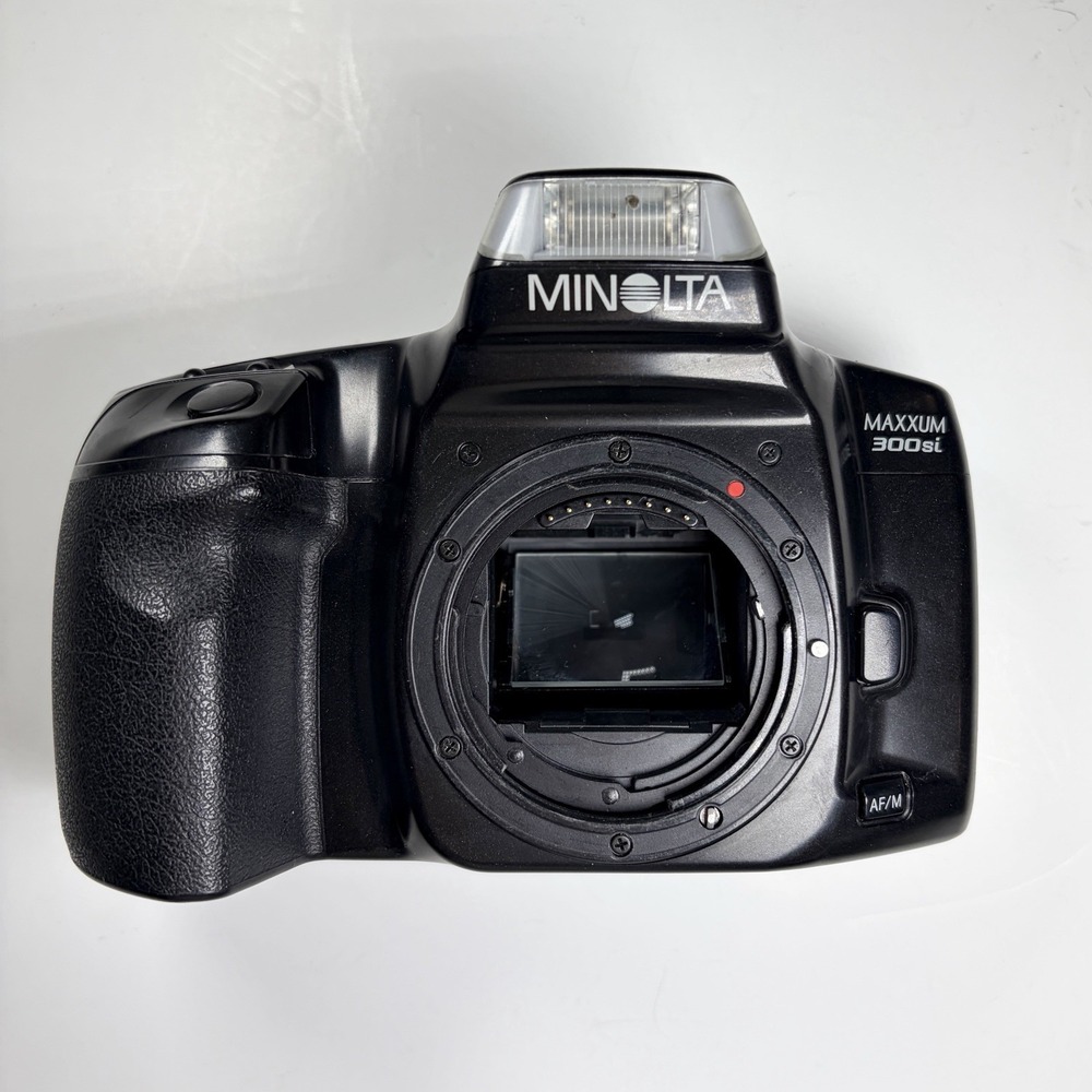 Minolta Maxxum 300si 35mm SLR Film Camera Body TESTED WORKING